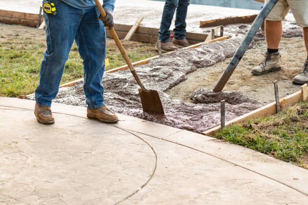 Best Commercial Concrete Contractor  in Lake Mawk, OH